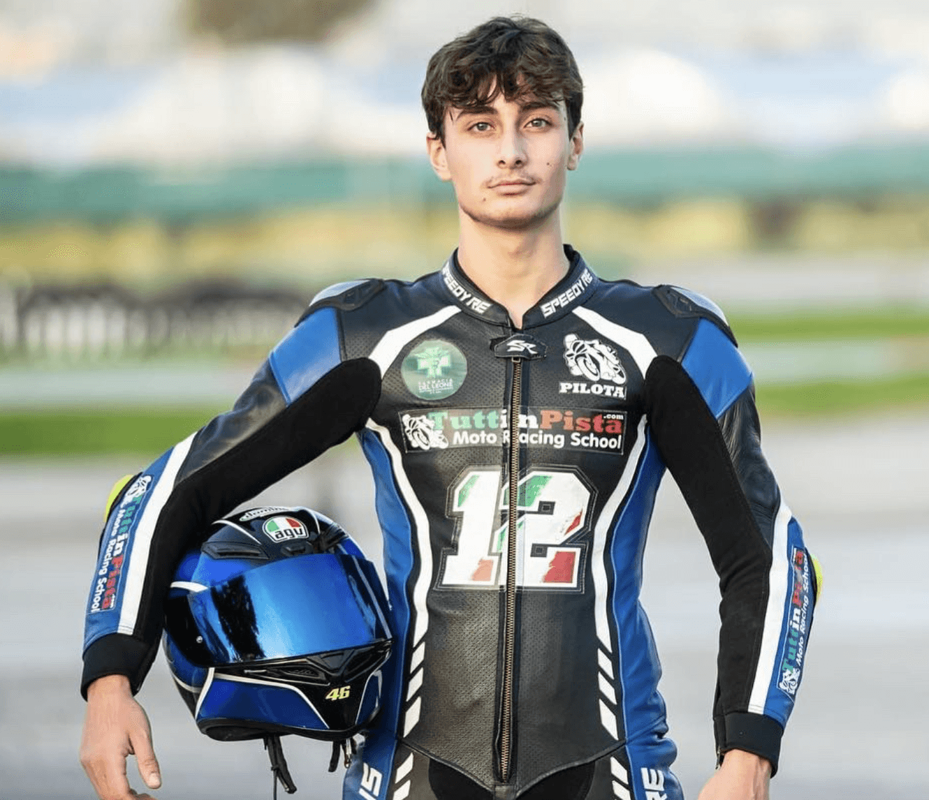 Alessio Conforti con casco blu