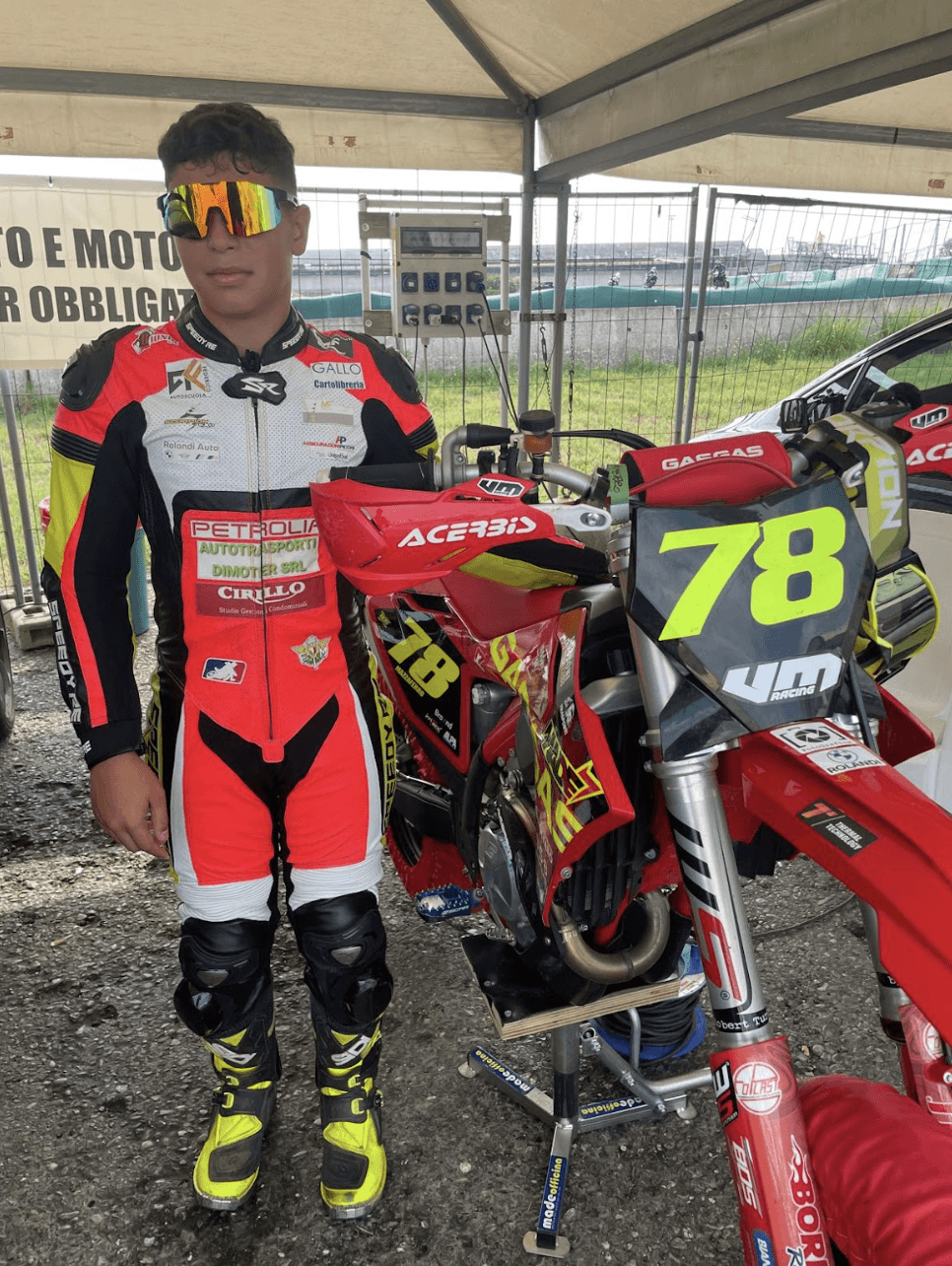 Giovannino con moto